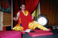 Monje Shaolin entrenando su Qigong